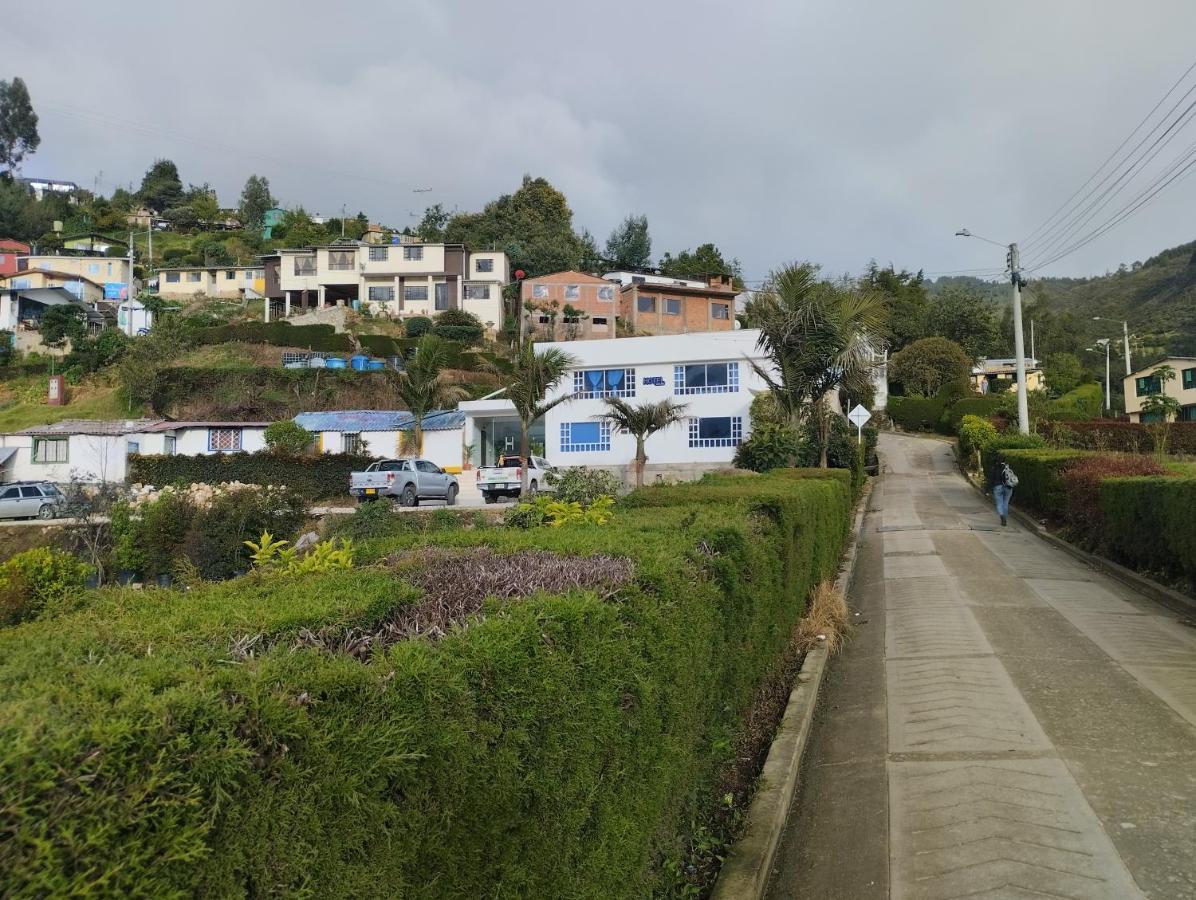 Hotel Colina Los Robles Gachancipa Zewnętrze zdjęcie